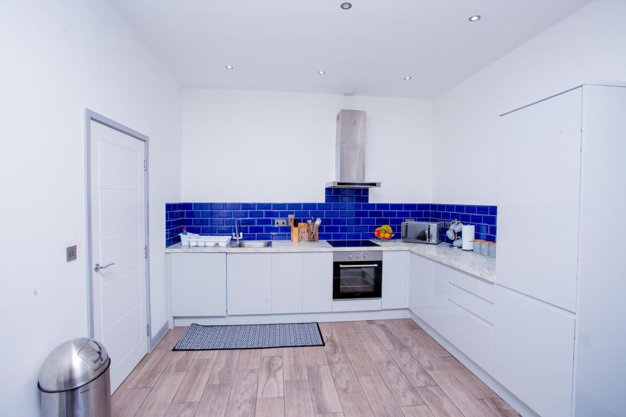 Spacious Urban City Apartment Doncaster Exterior photo